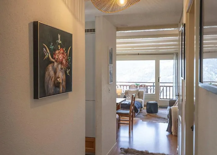 3br Pool Sauna Gym & Views *