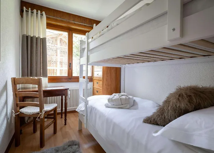 3br Pool Sauna Gym & Views *