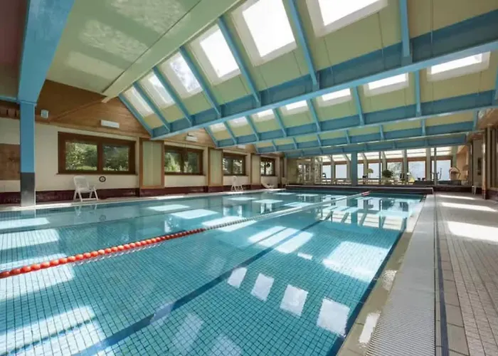 3br Pool Sauna Gym & Views *